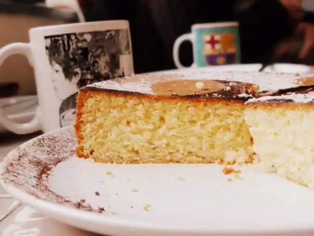 ¿Qué verduras se pueden usar en una torta de huevo?