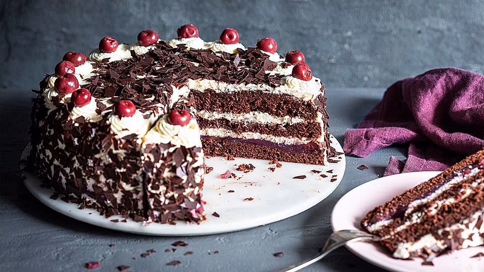 Wie wird eine Torte hergestellt?