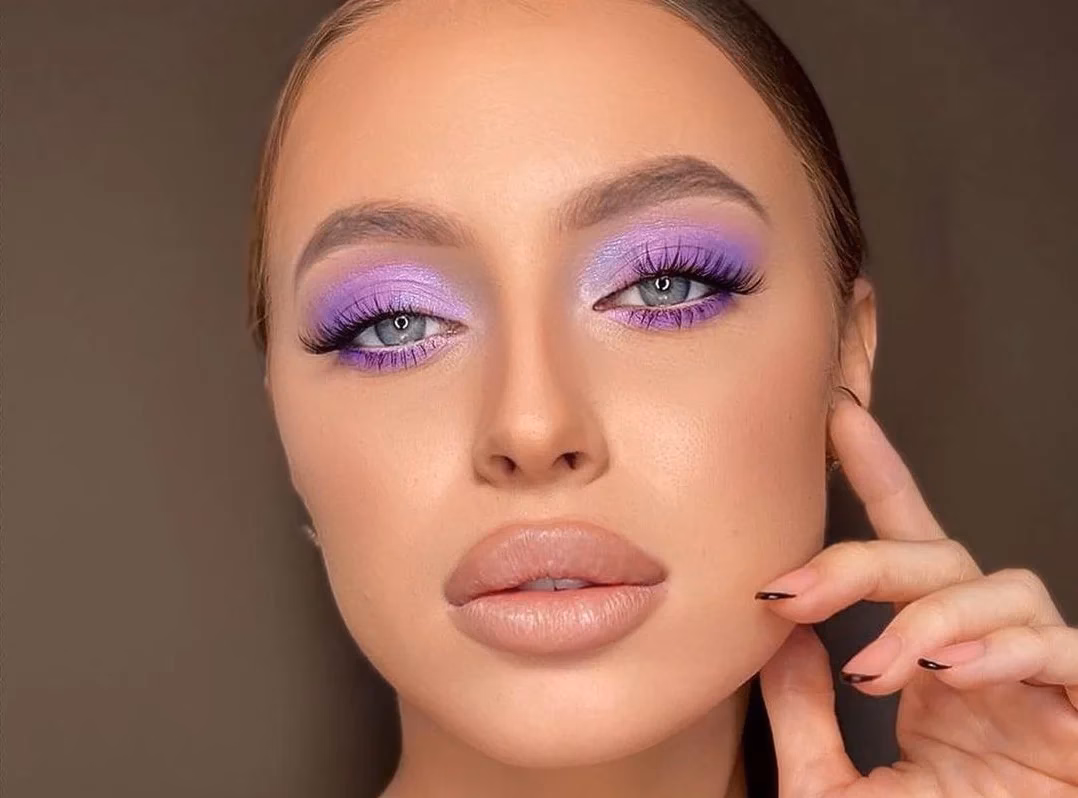 ¿Cómo hacer que la sombra Lila luzca más intensa?