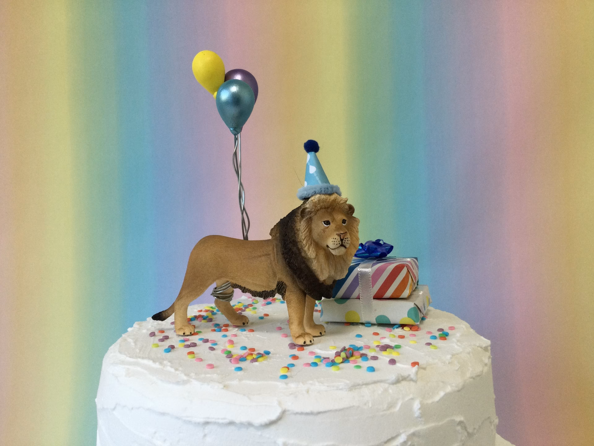 ¿Cómo se clasifican los adornos y souvenirs?