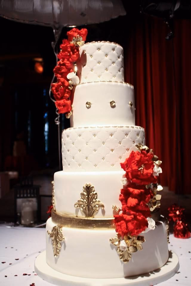 ¿Cuál es el tiempo de preparación y entrega de la torta de casamiento?