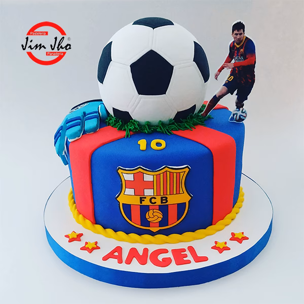 ¿Cuándo debutó Messi en el Barça?