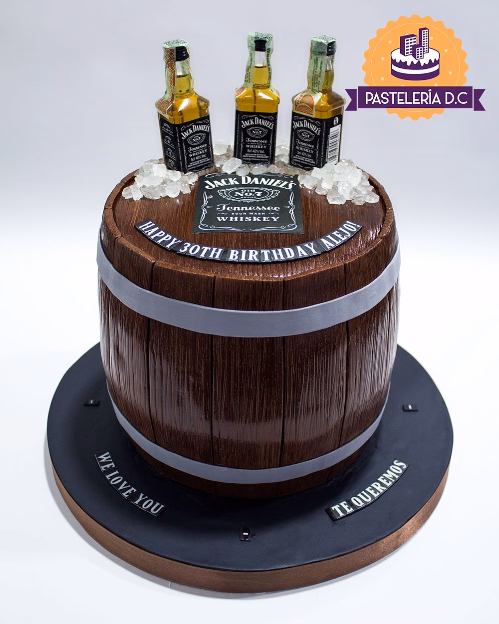 ¿Por qué el whisky está en el barril?