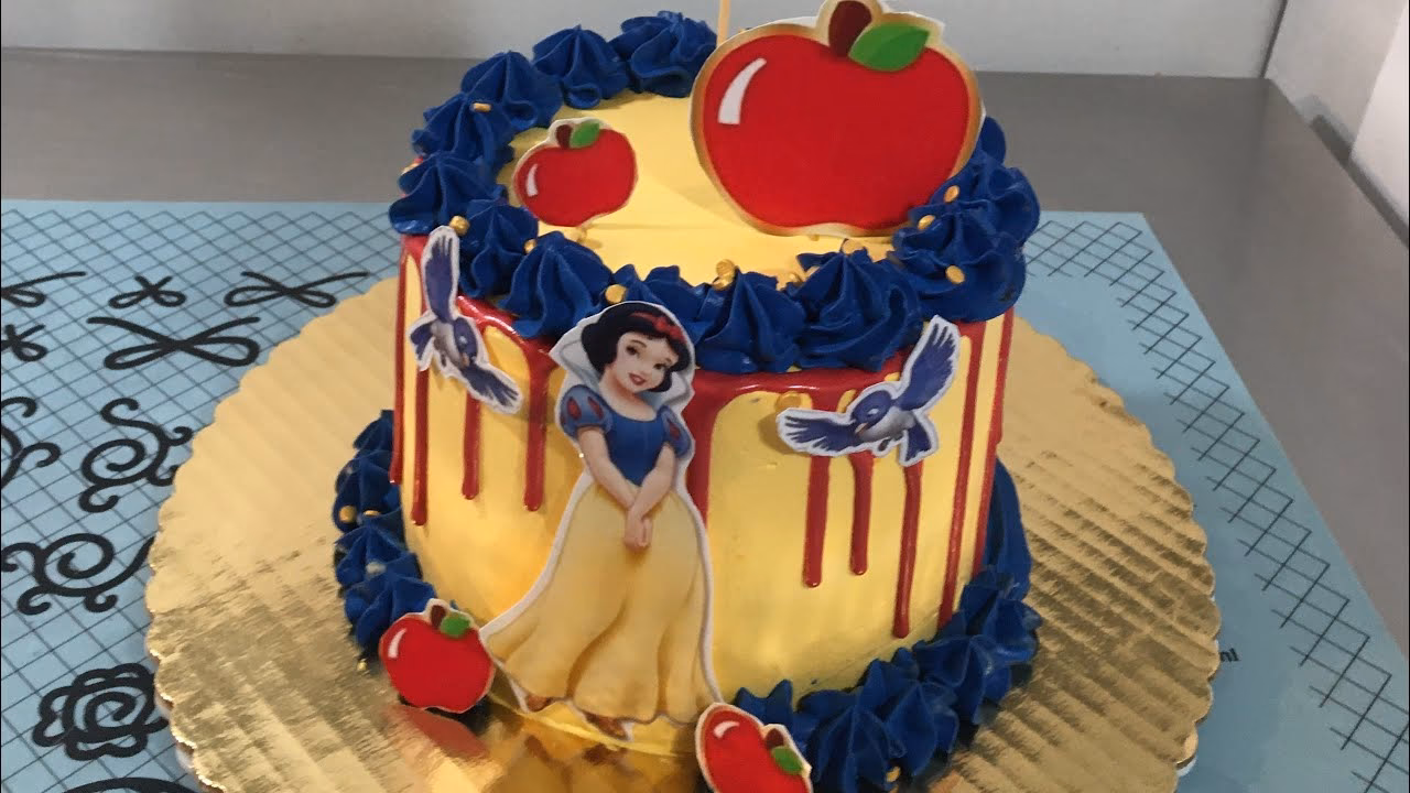 ¿Qué ingredientes se necesitan para barnizar la tarta de Blancanieves?