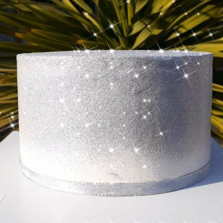 ¿Cómo aplicar brillo plateado en la pasarela?