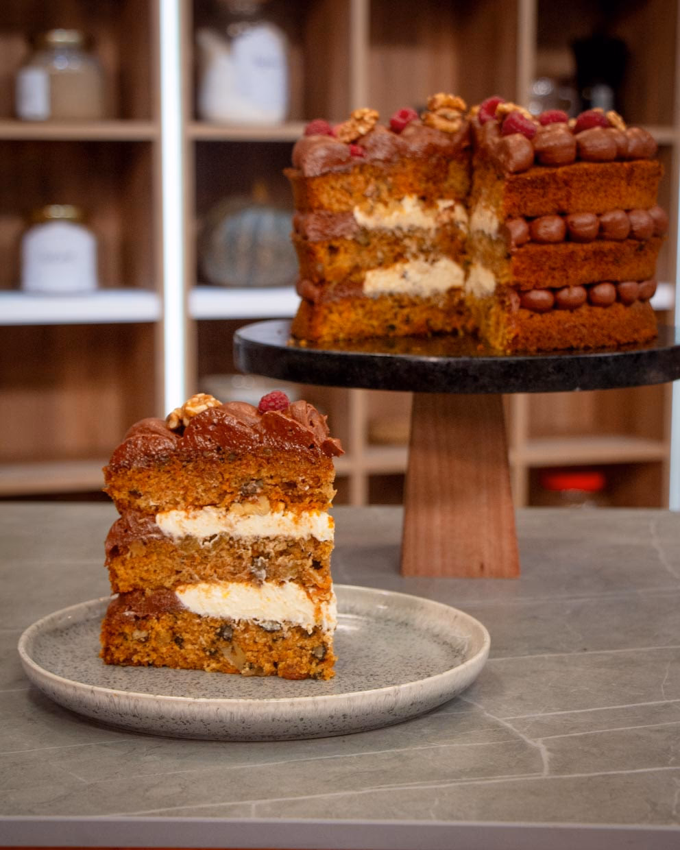 ¿Qué ofrece la tarta carrot cake hacendado?