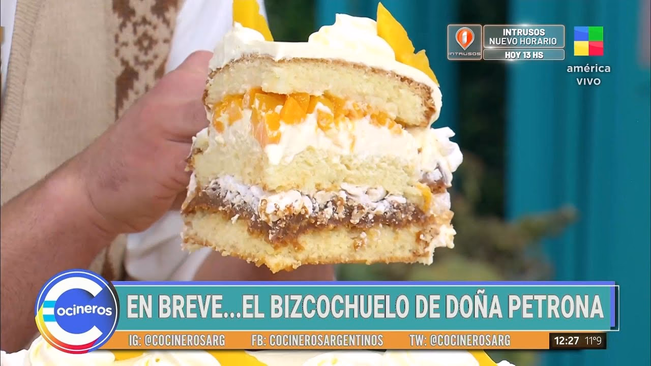 ¿Cuál es el topping de la torta de zanahoria?