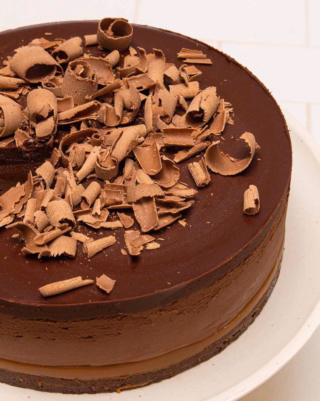 ¿Qué sabor tiene la torta de chocolate muy fácil?