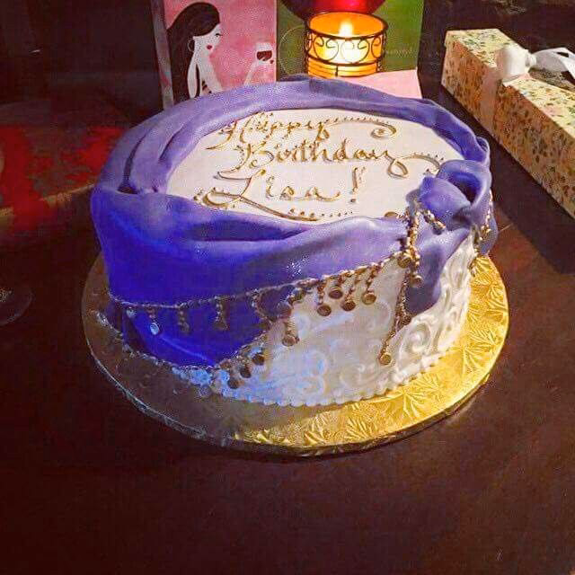 ¿Cuál es el vestuario típico de la danza árabe?