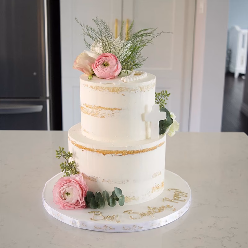 ¿Qué significan las flores blancas en los bautizos de los niños?