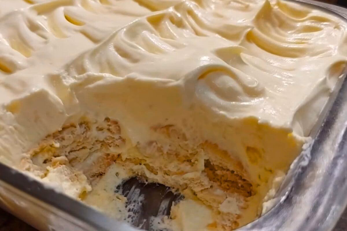 Como fazer uma torta de bolacha fácil?