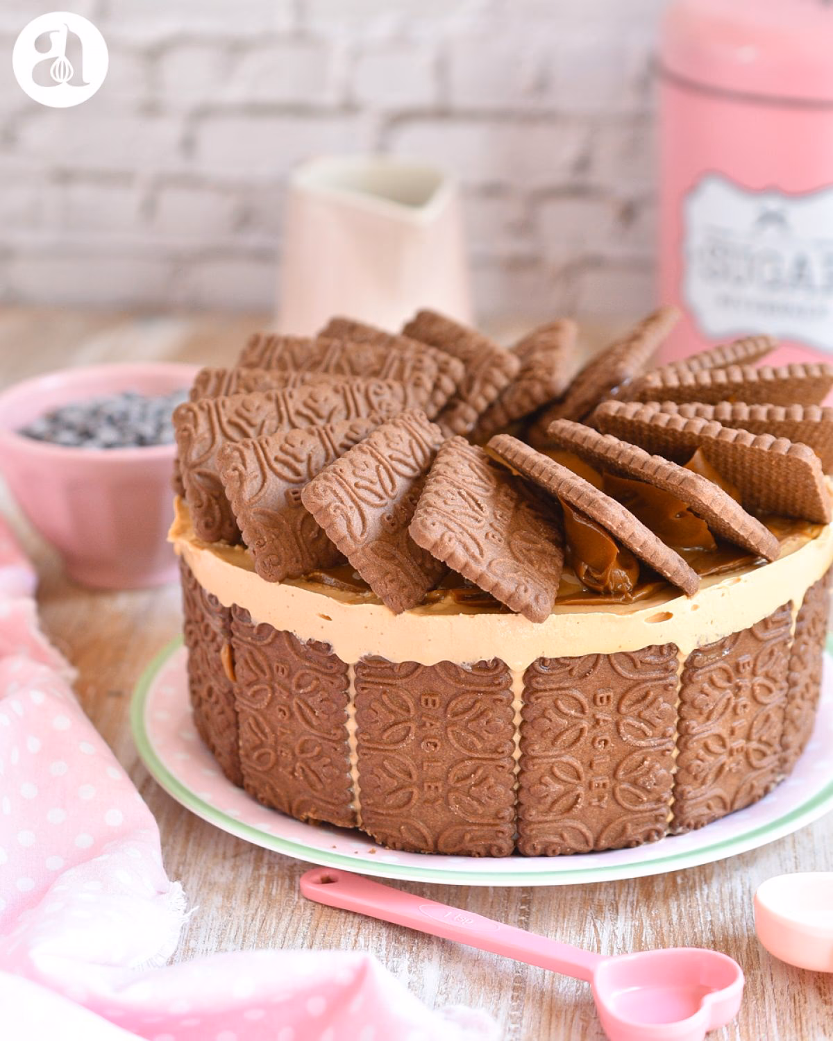 ¿Cómo puedo cubrir mis galletas con chocolate?
