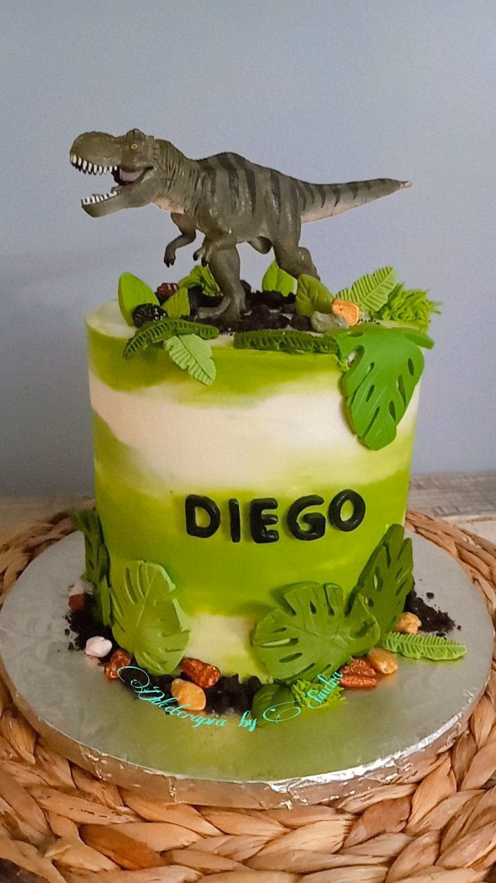 ¿Qué puede llevar un dinosaurio Rex en Navidad?