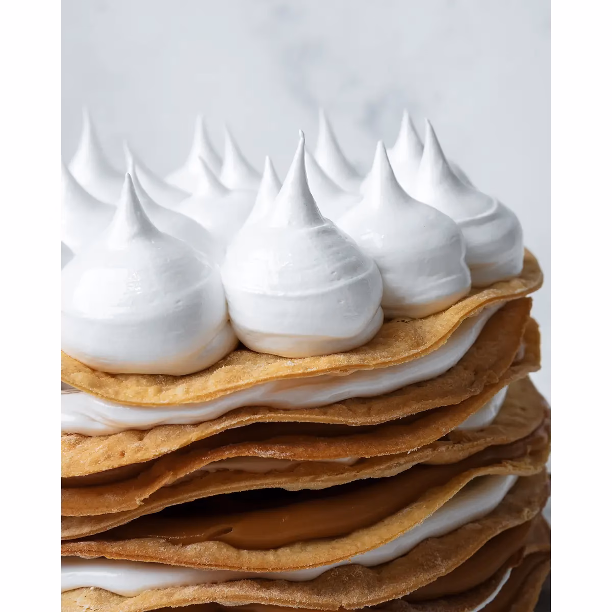 ¿Cuál es la diferencia entre la torta de hojarasca y la de milhojas?