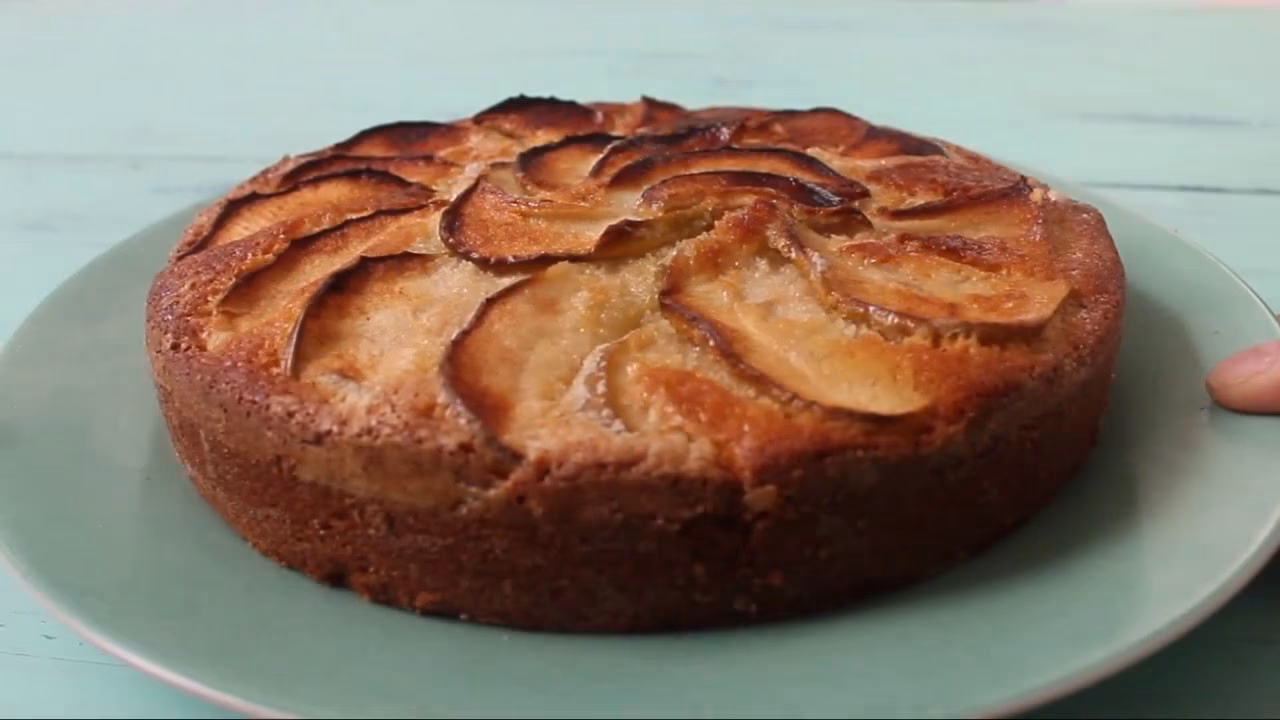 ¿Cómo hacer una tarta de manzana sin harina de maíz?