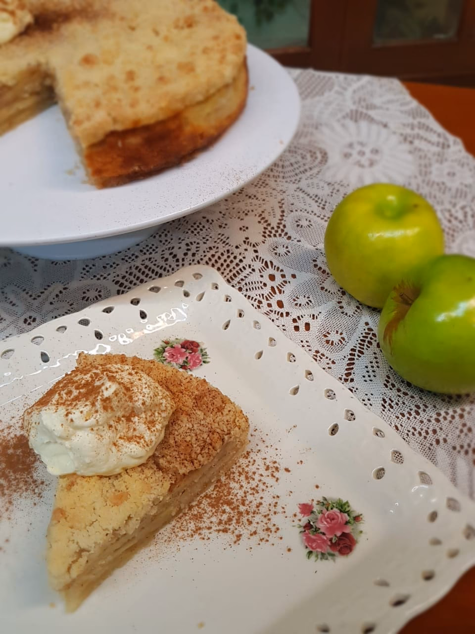 ¿Qué es la torta rota de manzana?