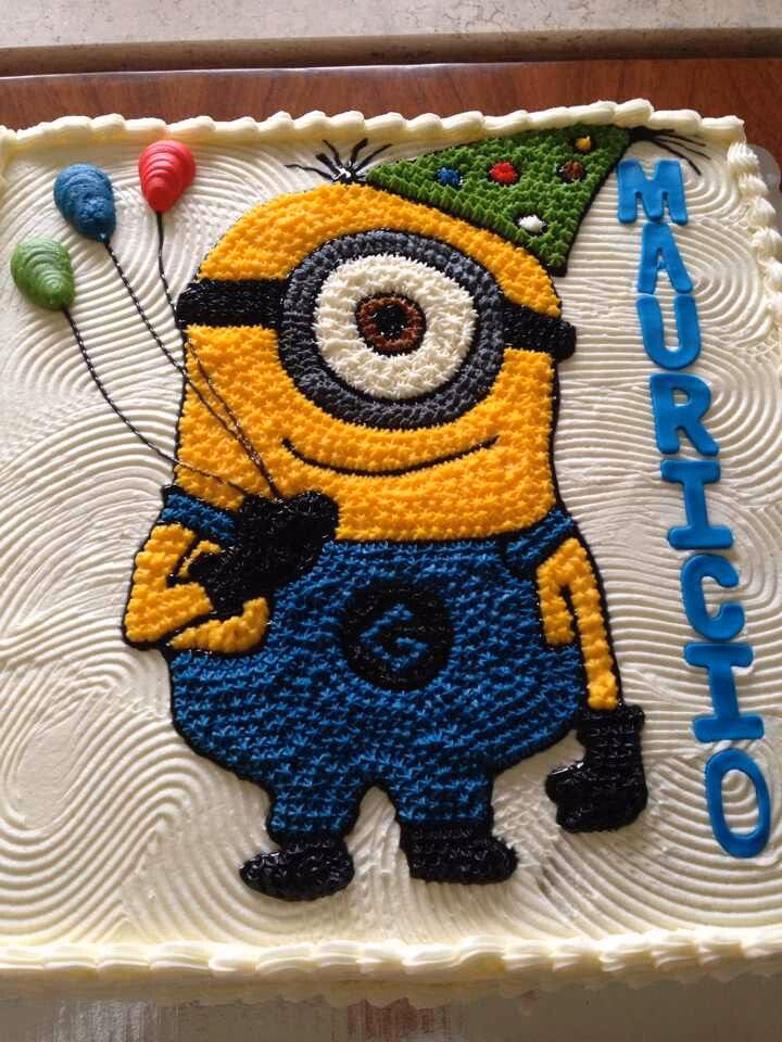 ¿Cómo hacer una tarta temática para un fanático de los Minions?