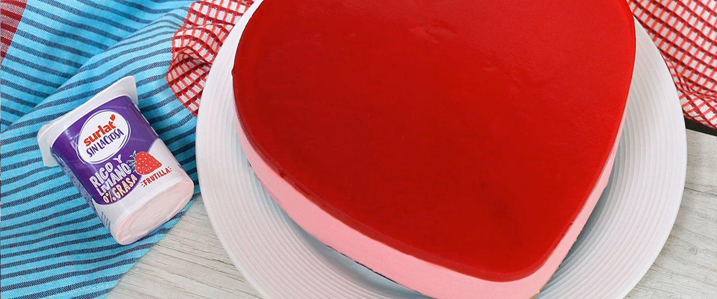 ¿Qué se puede usar para decorar la gelatina de yogur?