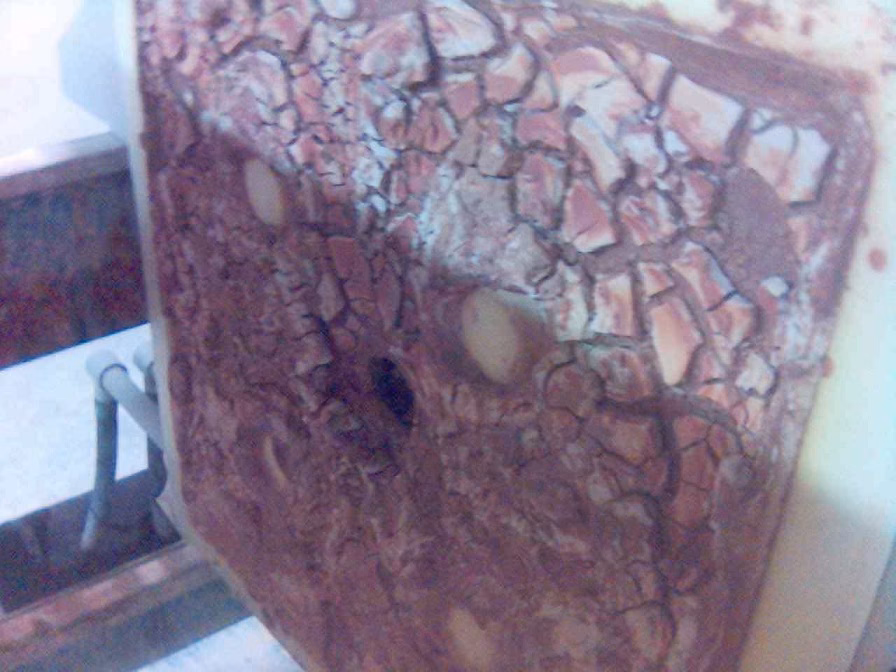 ¿Cómo aumenta la resistencia al flujo de la torta de filtración?