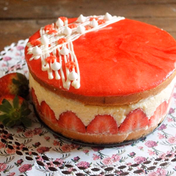 ¿Cómo se prepara la tarta Fraisier con crema Mousseline y mermelada de fresas?