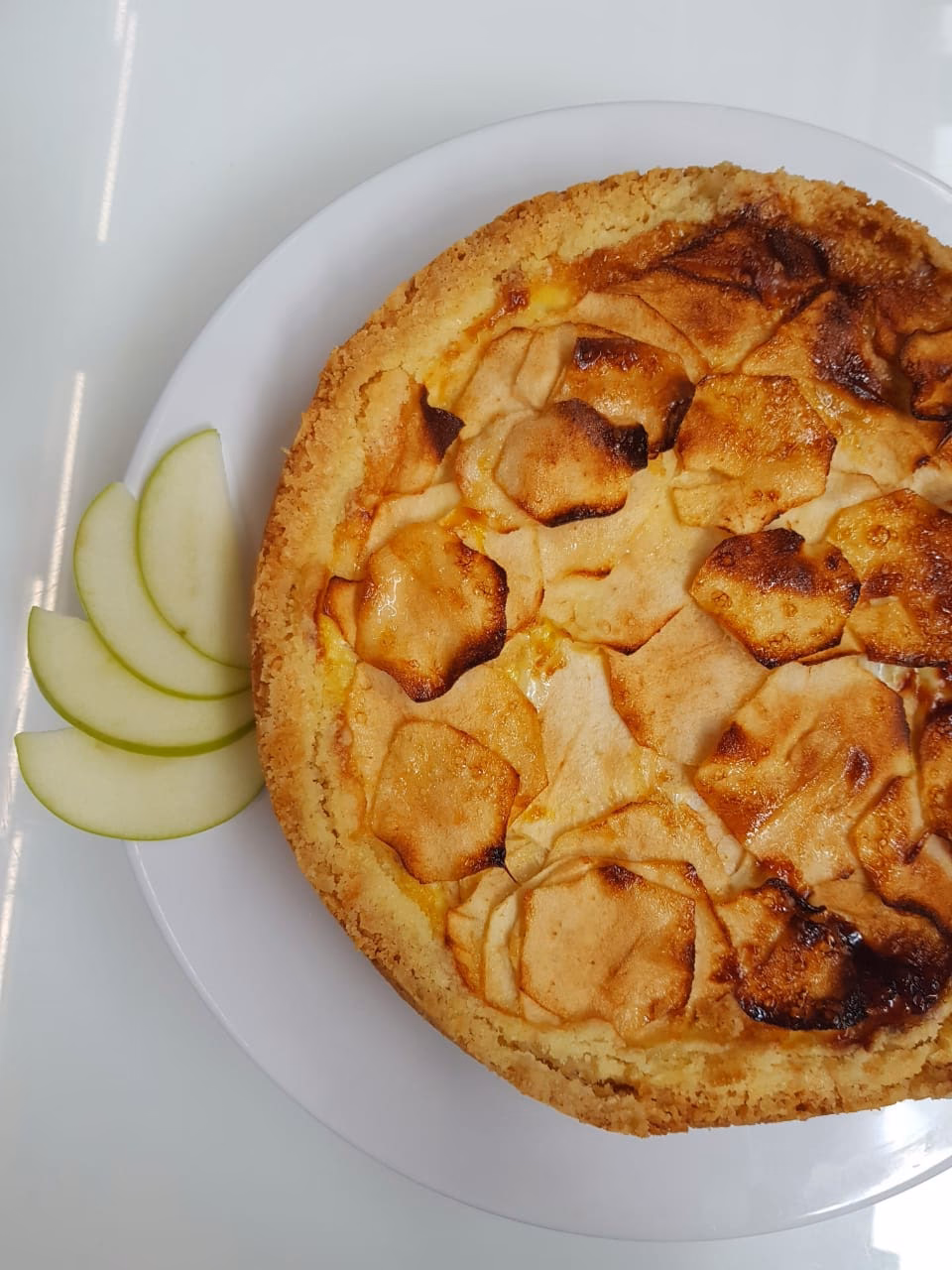 ¿Cómo preparar una torta Haragana de manzana?