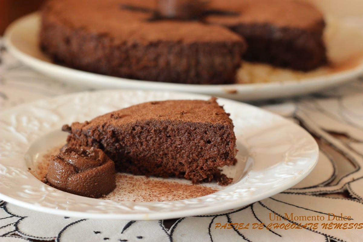 ¿Cuál es la arma de Némesis?