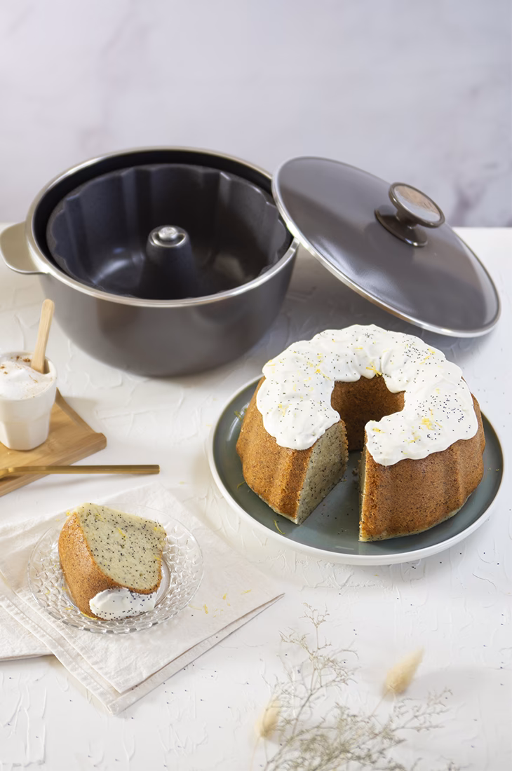 ¿Cómo hacer una torta de manzanas en una olla?