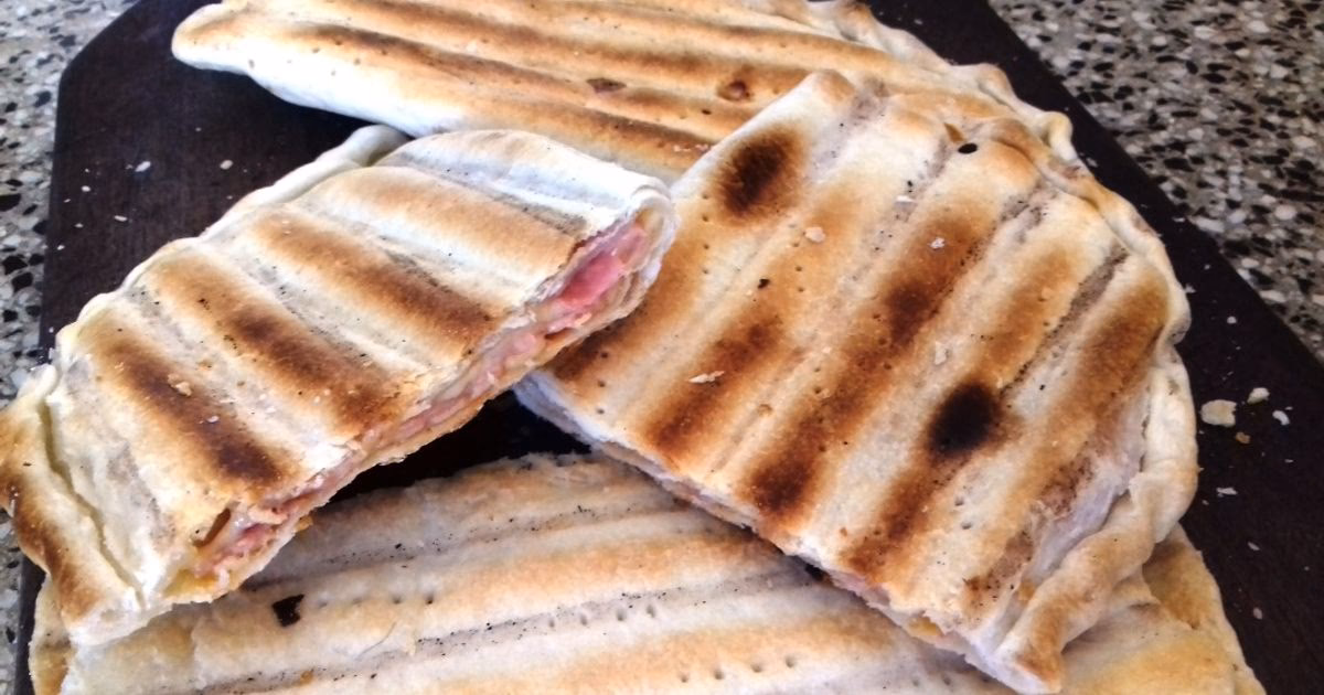 ¿Cómo hacer canastitas rellenas de jamón y queso?