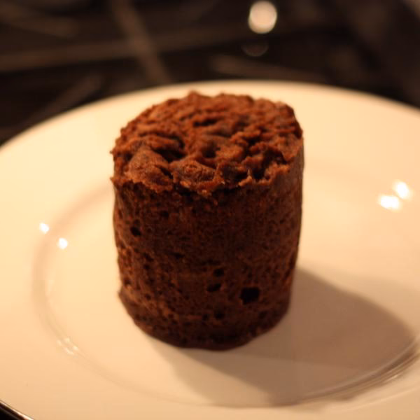 ¿Cómo preparar bizcocho o Pastelito de chocolate sin azúcar al microondas?