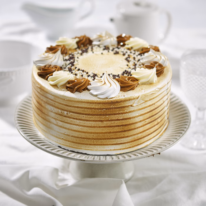 ¿Qué es el bizcocho bañado en tres leches?