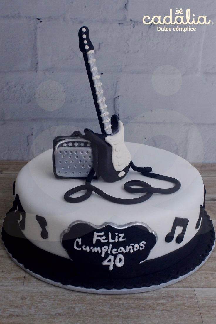 ¿Cómo hacer una guitarra eléctrica?