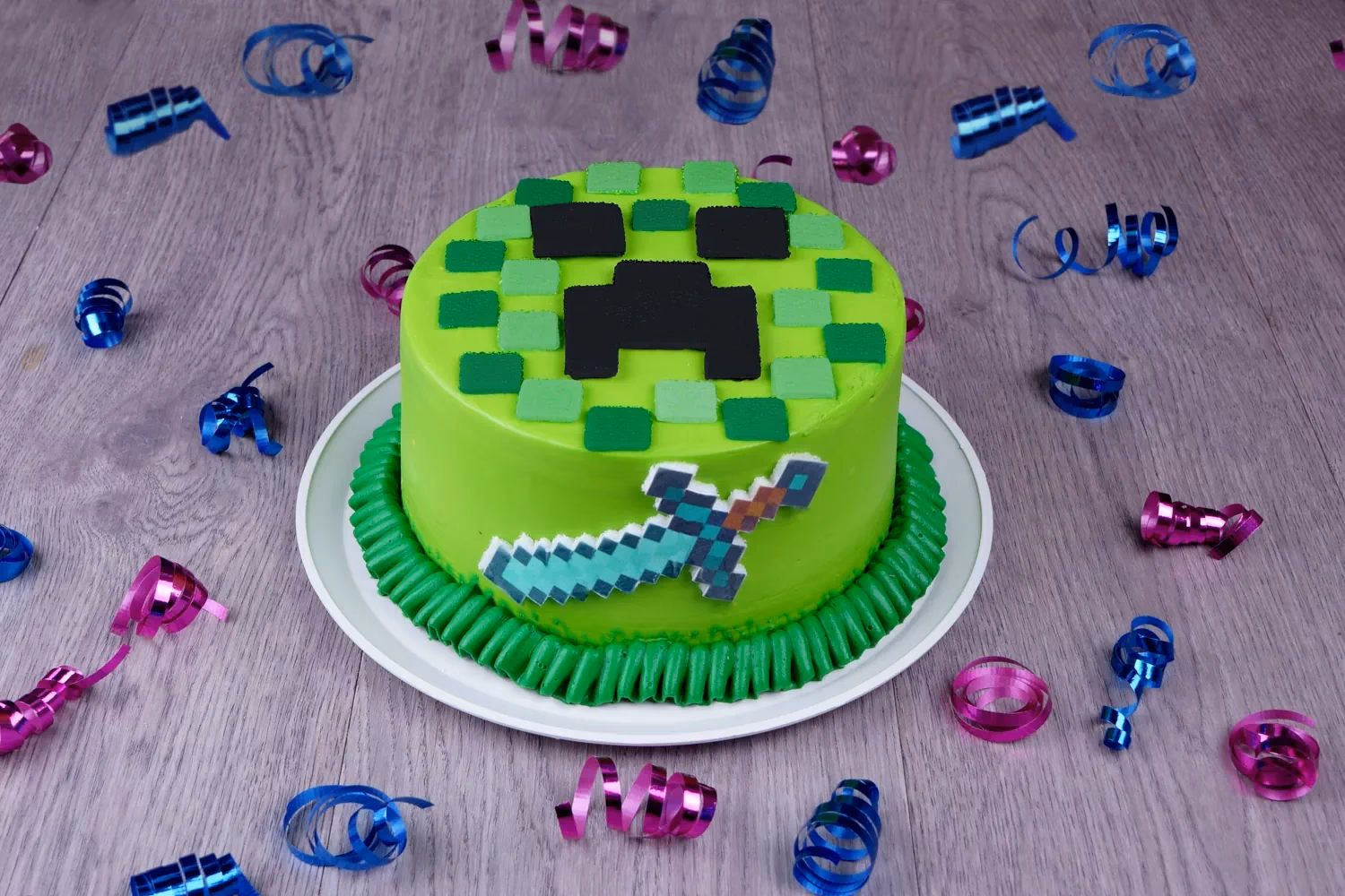 ¿Cómo pagar tortas temáticas para niños y niñas en Maipú?