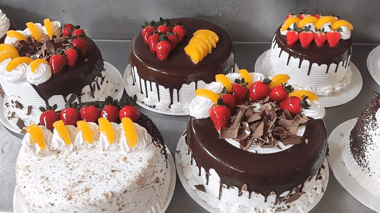 ¿Qué son las tortas con Chantilly y frutas frescas?