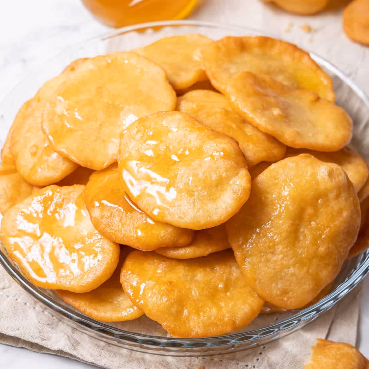 What are Spanish olive oil tortas?