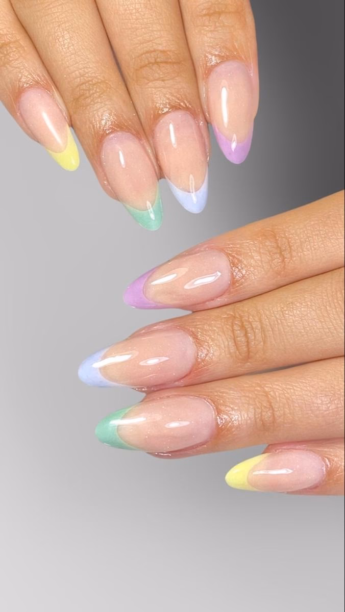 ¿Qué características tienen las uñas cortas en forma de almendra?