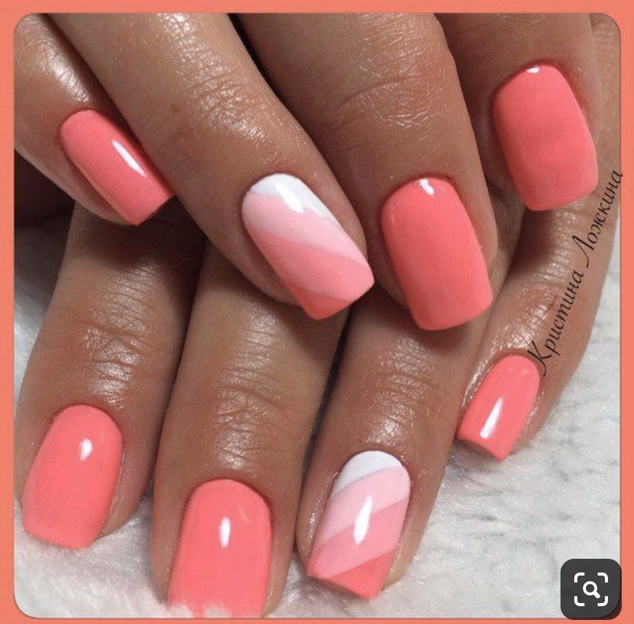 ¿Por qué las uñas color coral nunca pasan de moda?