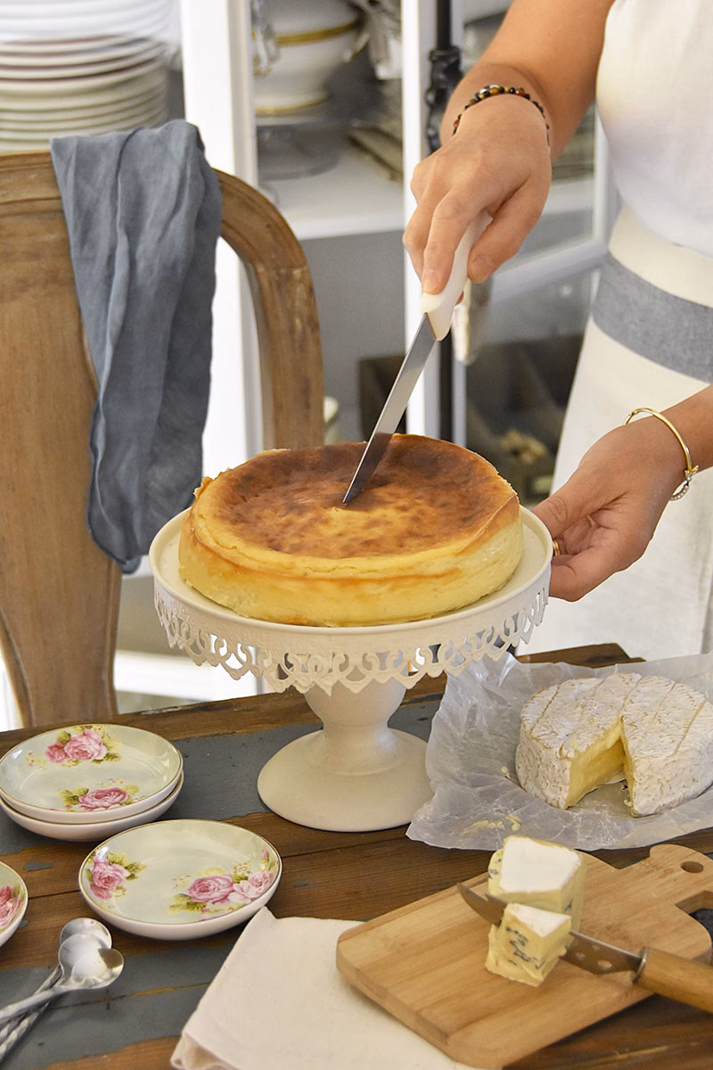 ¿Qué es un pastel de queso al horno?