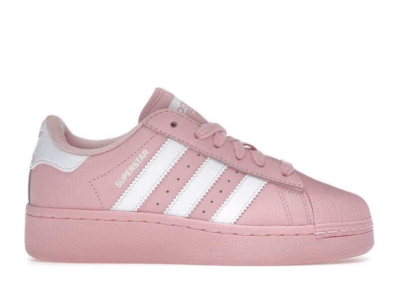 ¿Cuál es el color de los zapatos de Adidas Superstar?